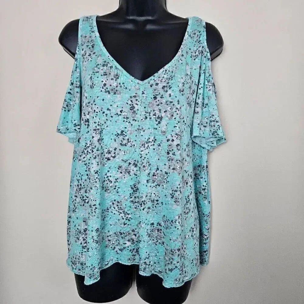 Torrid Cold Shoulder Blouse - Picture 1 of 6